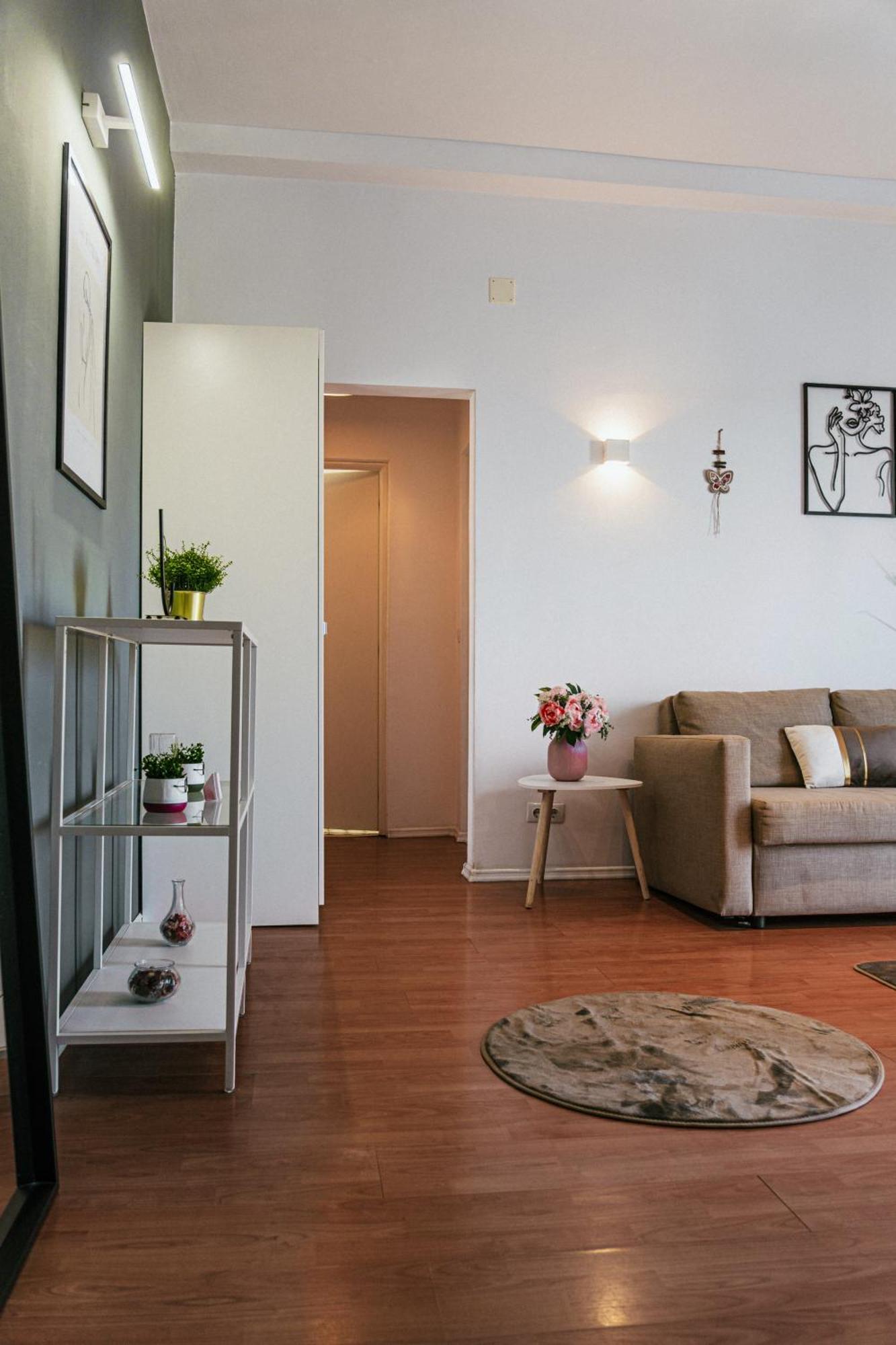 Hacienda Coltea - Cozy Old Town Apartaments Bucureşti Ngoại thất bức ảnh